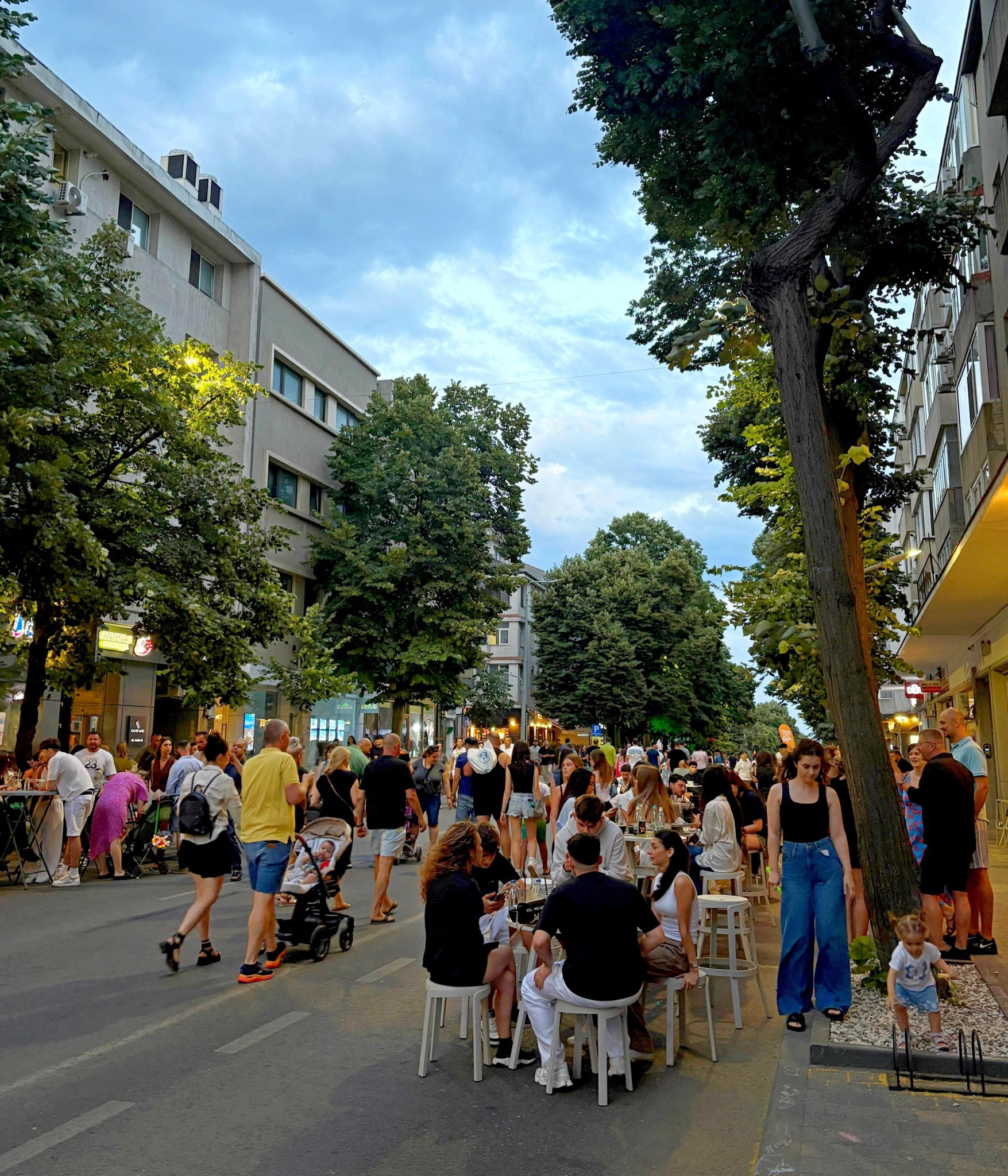 Bulevardul Tomis se transforma in zona pietonala si in septembrie!